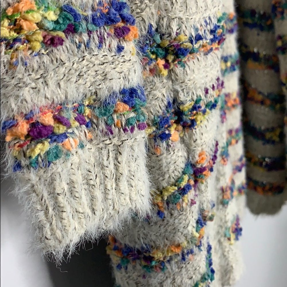 Debut fuzzy oversize cardigan. Small - Picture 4 of 6